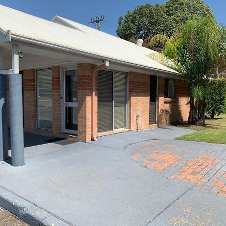 The Oaks Hotel Motel Albion Park Exterior foto